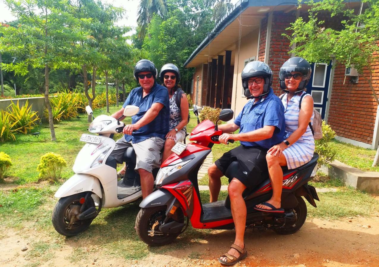 Honey Tree Polonnaruwa Hotel Екстериор снимка